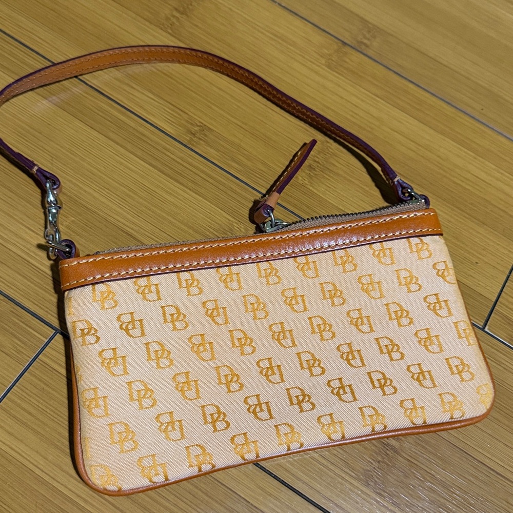 Dooney & Bourke Tan Wristlet